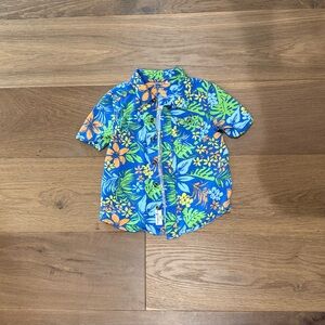 Caribbean Joe Boys Vibrant Floral Hawaiian Shirt - size XS